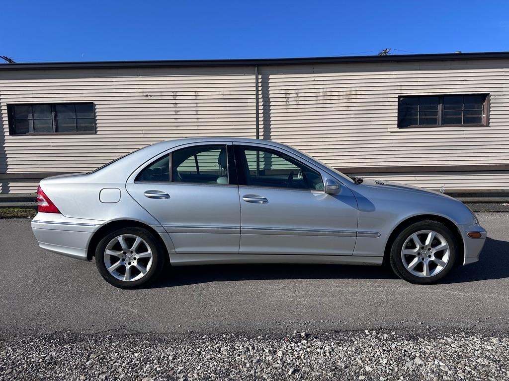 Mercedes-Benz C-Class C280 Luxury Sedan 4Matic 2007