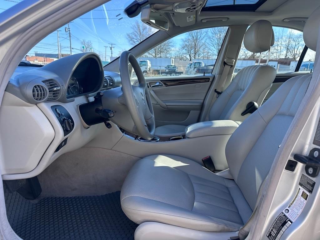 Mercedes-Benz C-Class C280 Luxury Sedan 4Matic 2007