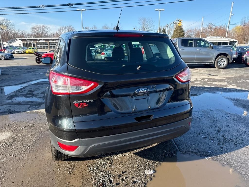 Ford Escape S FWD 2015
