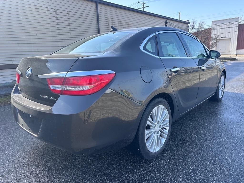 Buick Verano Base 2013