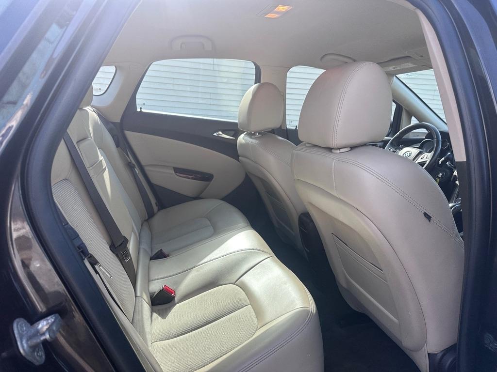 Buick Verano Base 2013