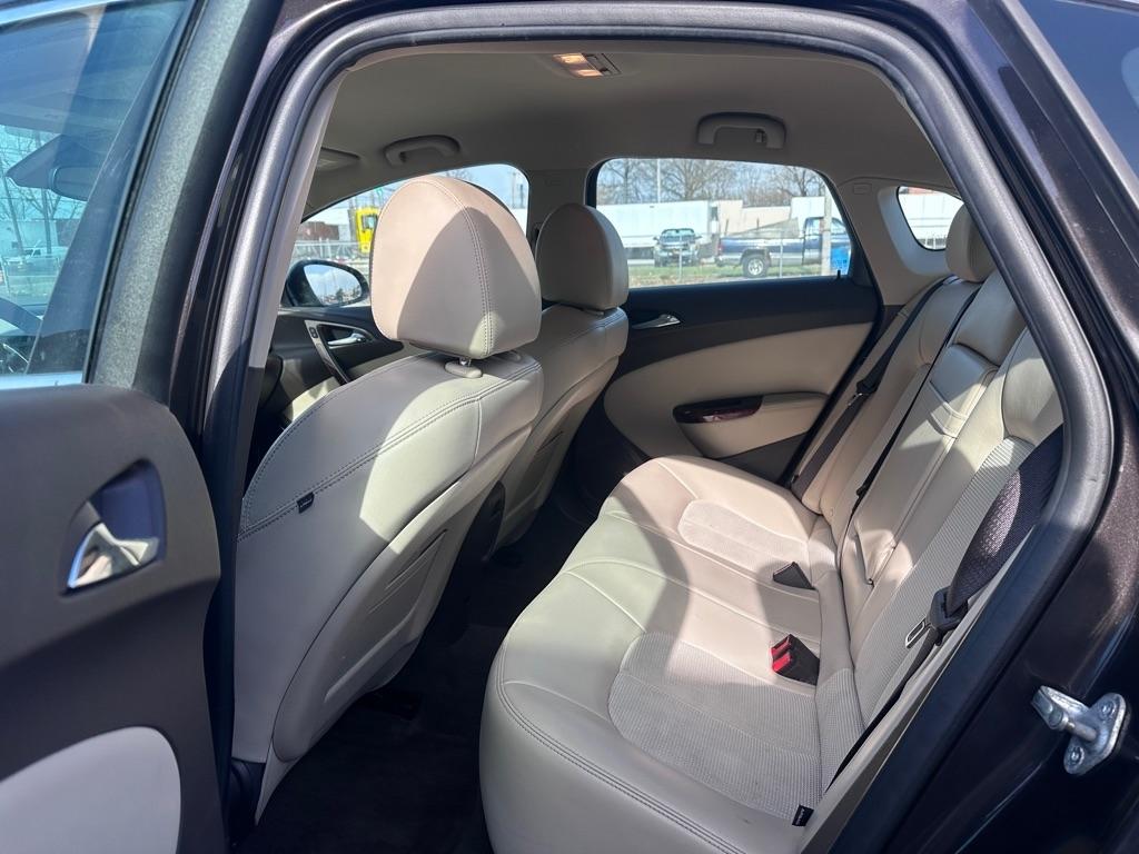 Buick Verano Base 2013