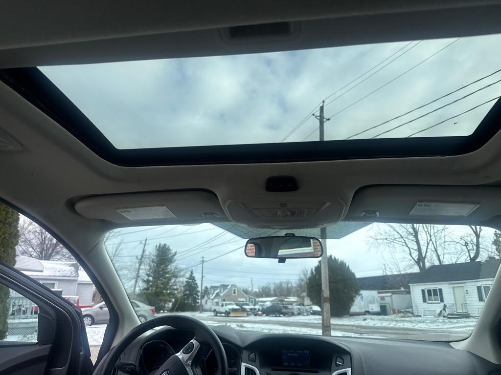 Ford Focus SE Hatch 2014