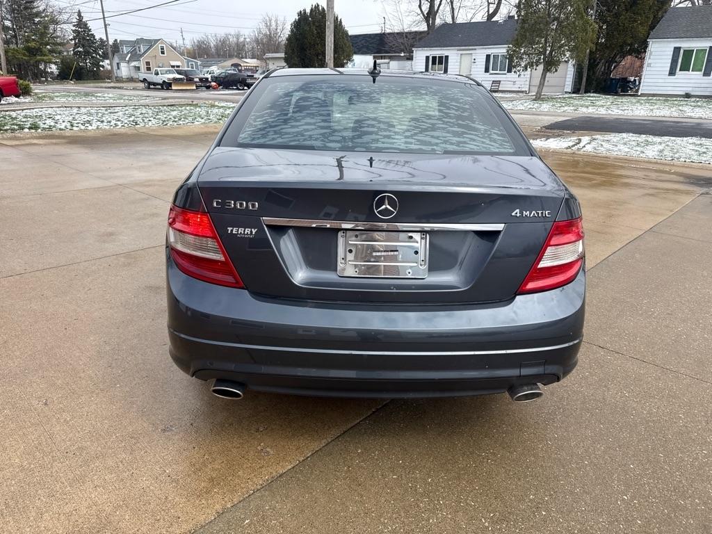 Mercedes-Benz C-Class C300 4MATIC Sport Sedan 2011