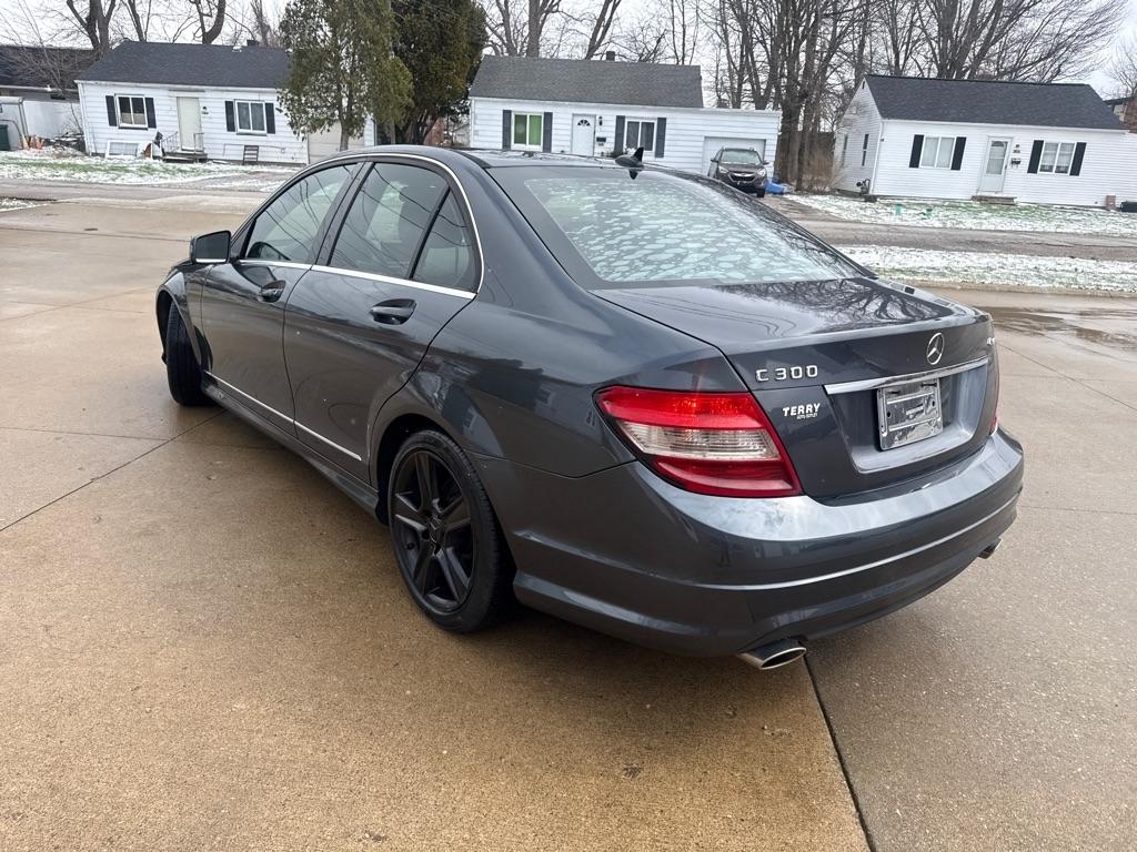 Mercedes-Benz C-Class C300 4MATIC Sport Sedan 2011