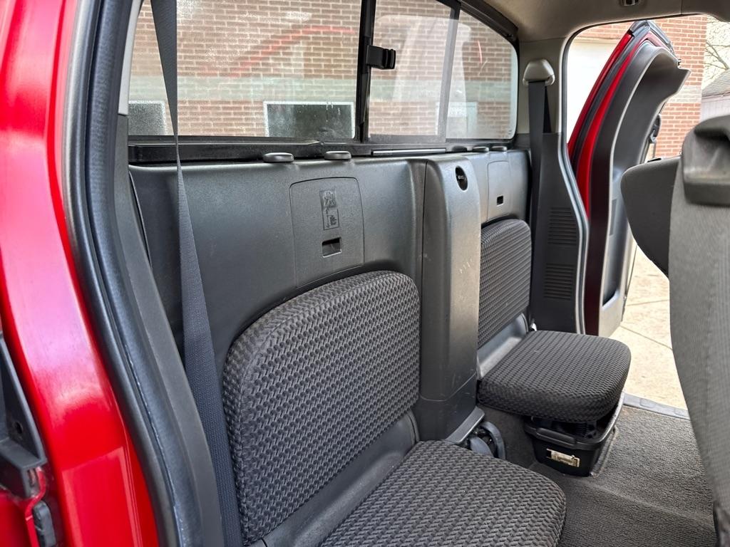 Nissan Frontier SE V6 King Cab 4WD 2010