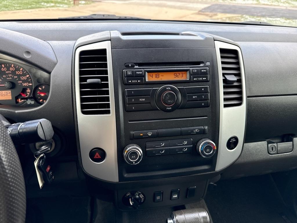 Nissan Frontier SE V6 King Cab 4WD 2010