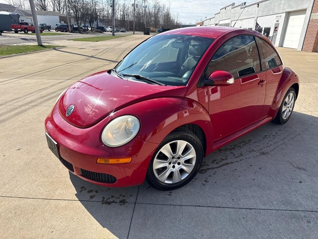 Volkswagen New Beetle S 2009