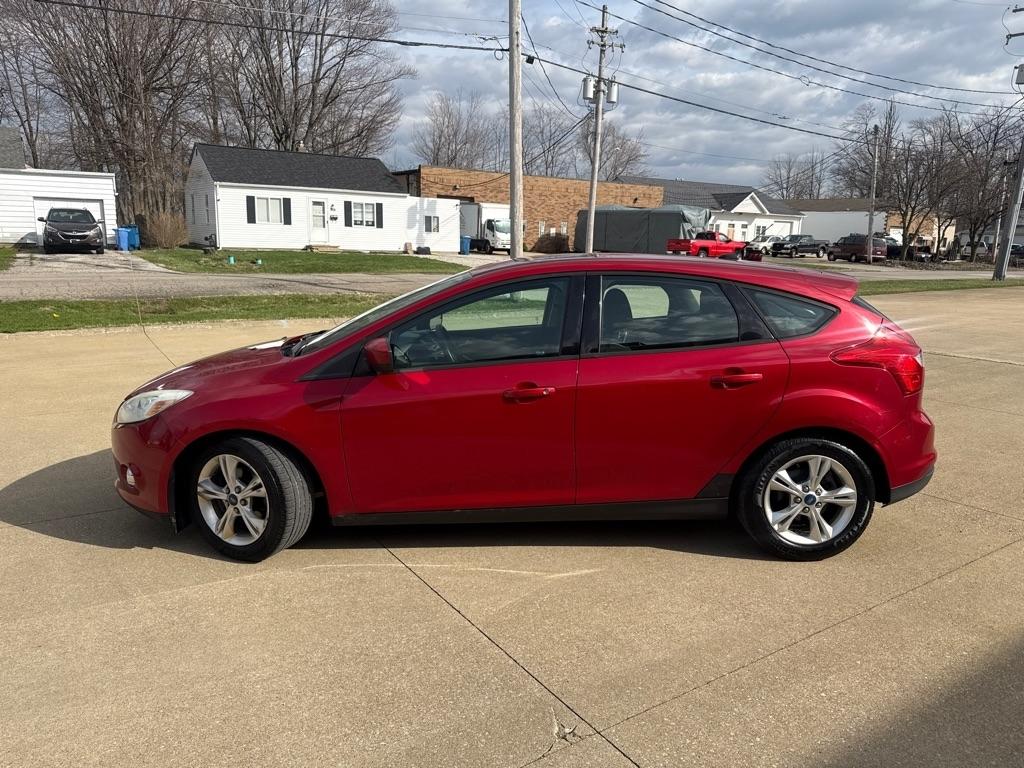 Ford Focus SE 2012