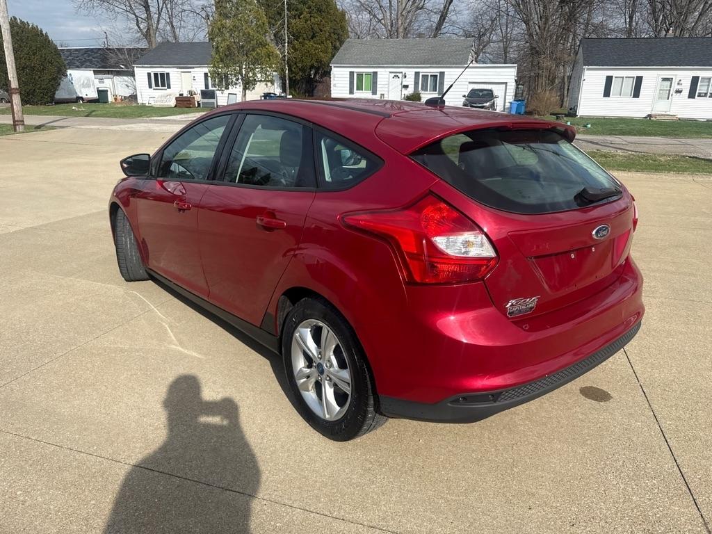 Ford Focus SE 2012