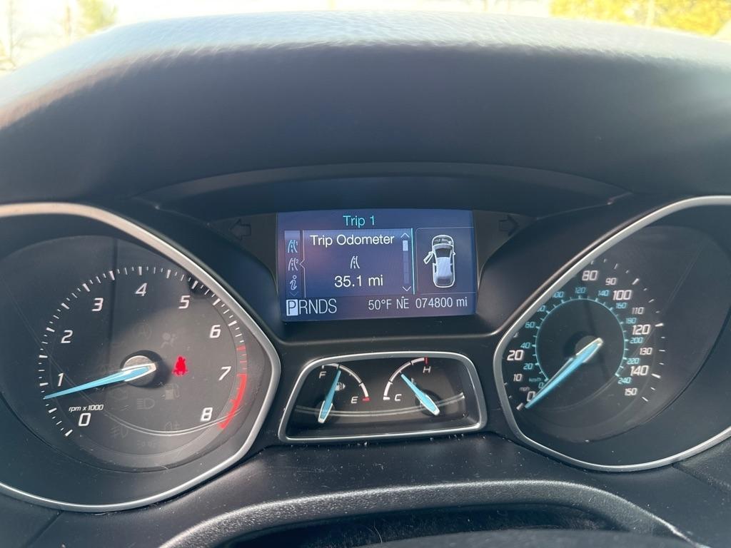 Ford Focus SE 2012