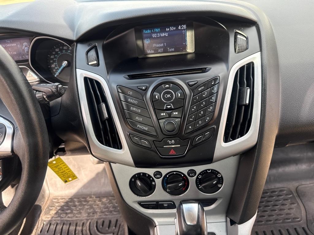 Ford Focus SE 2012