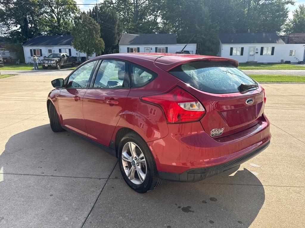 Ford Focus SE 2012