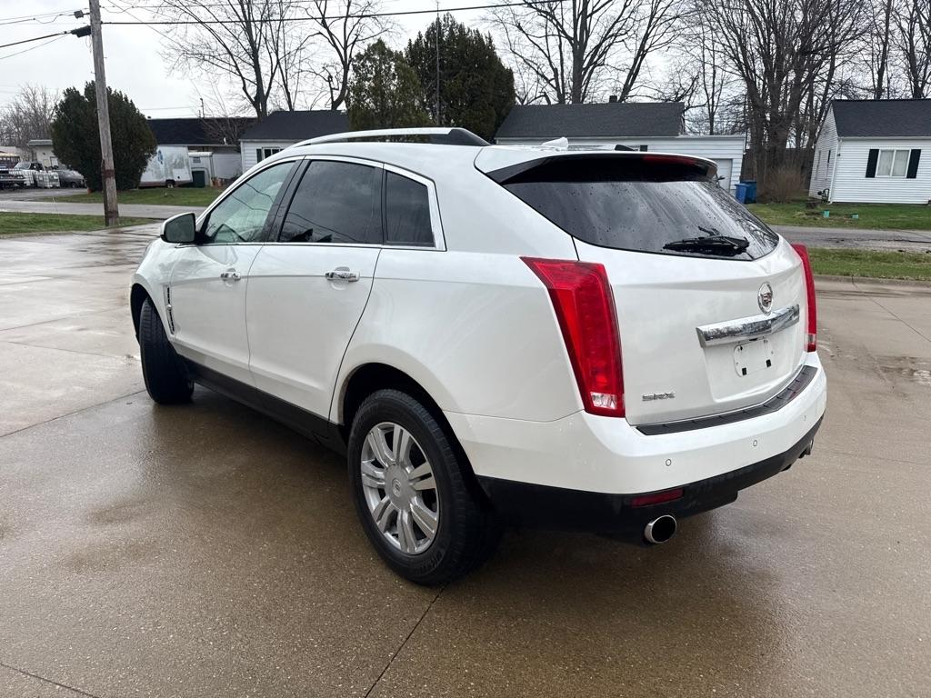 Cadillac SRX Luxury Collection 2011