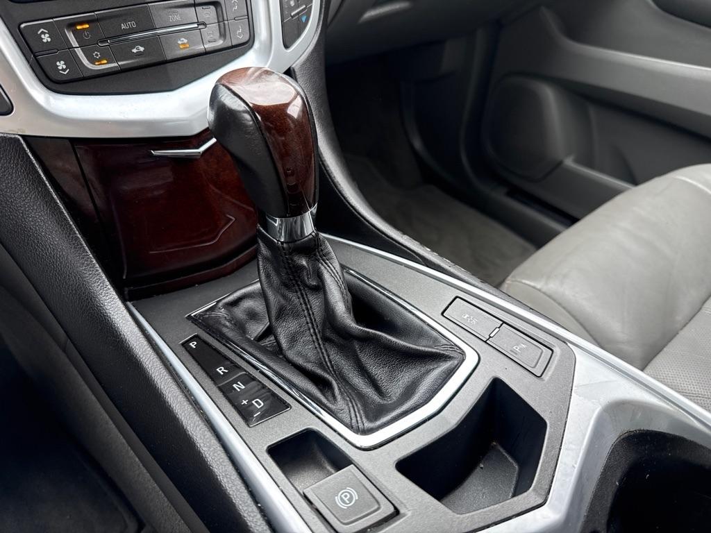 Cadillac SRX Luxury Collection 2011