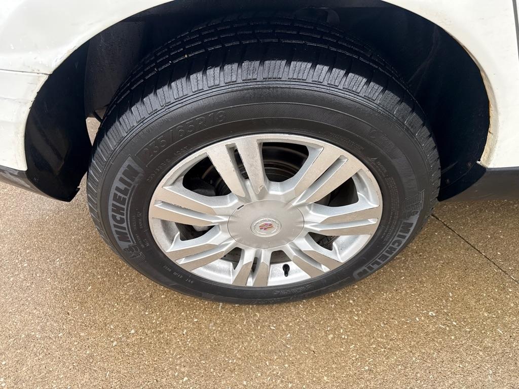 Cadillac SRX Luxury Collection 2011