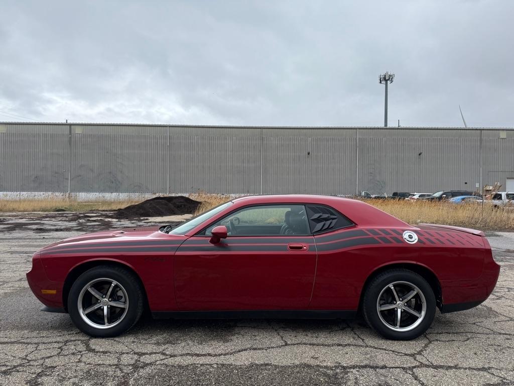 Dodge Challenger SE 2010