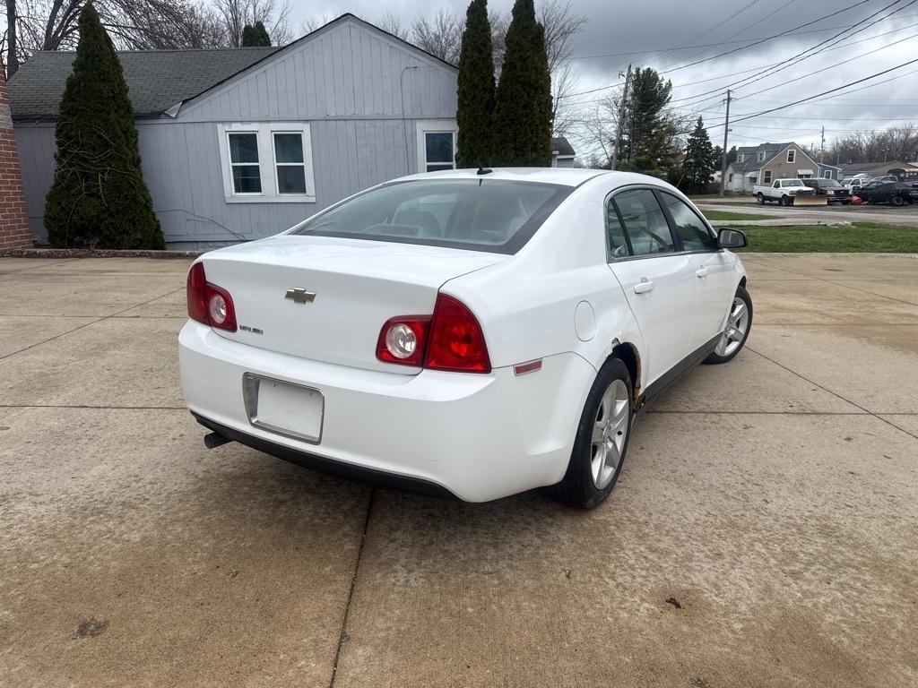 Chevrolet Malibu LS 2010