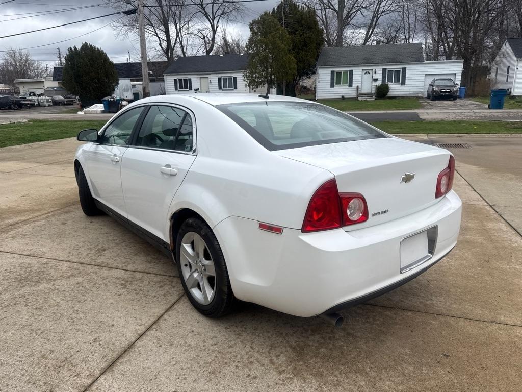 Chevrolet Malibu LS 2010