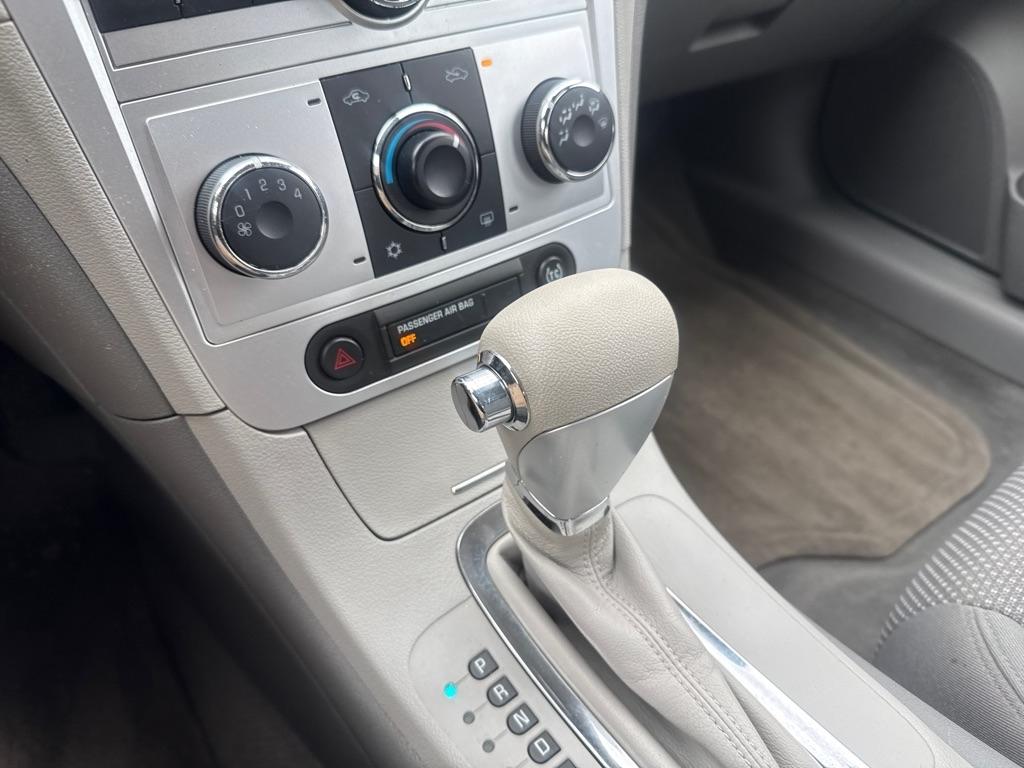 Chevrolet Malibu LS 2010