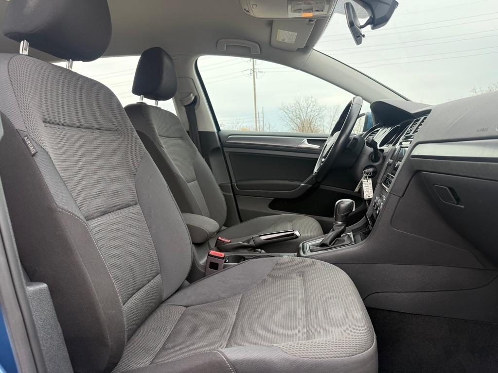 Volkswagen Golf TSI S 6A 2018