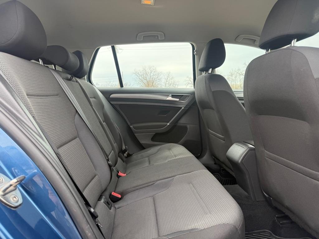 Volkswagen Golf TSI S 6A 2018