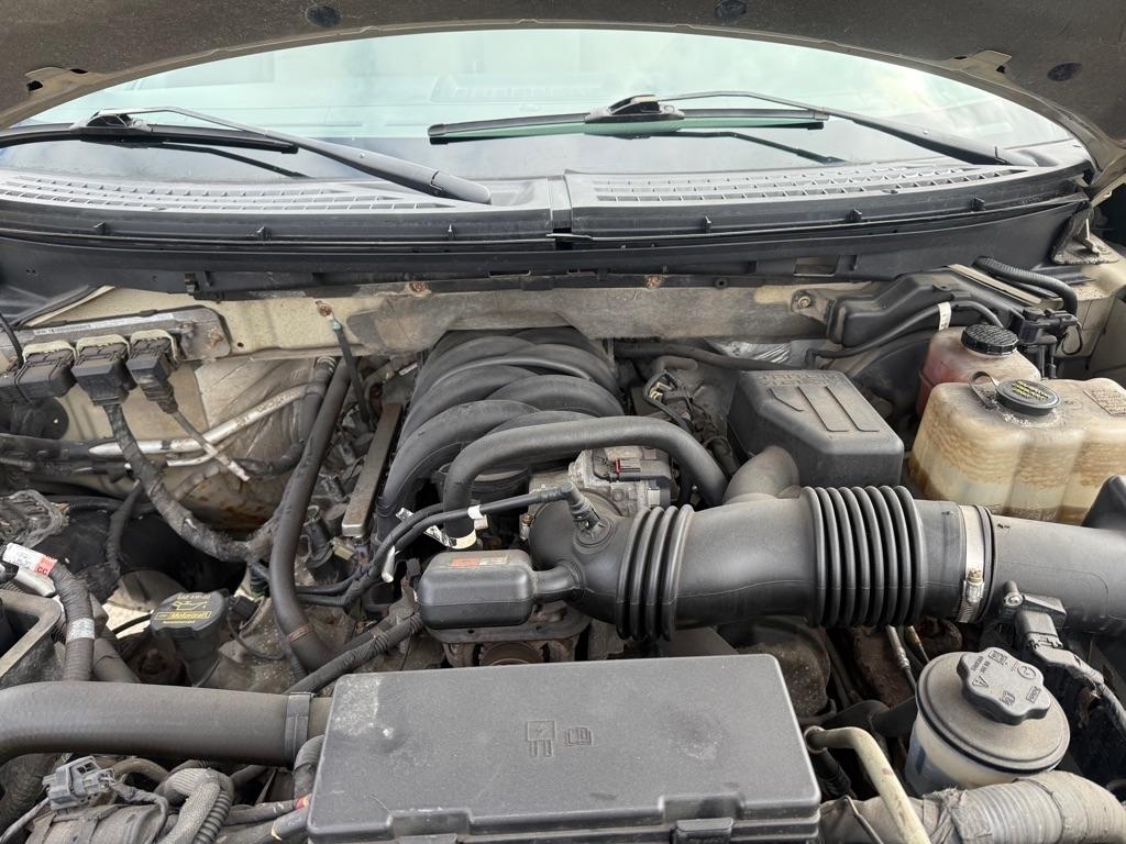 Ford F-150 XL SuperCab 8-ft. Bed 4WD 2010