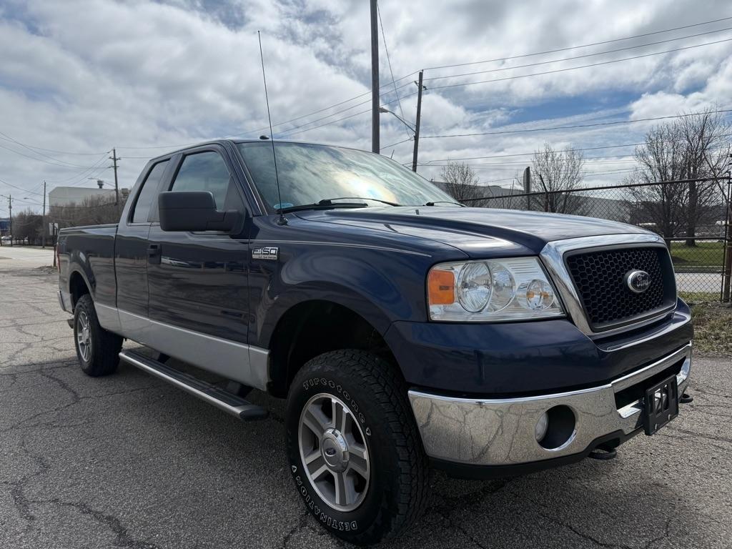 Ford F-150 XL SuperCab 4WD 2008