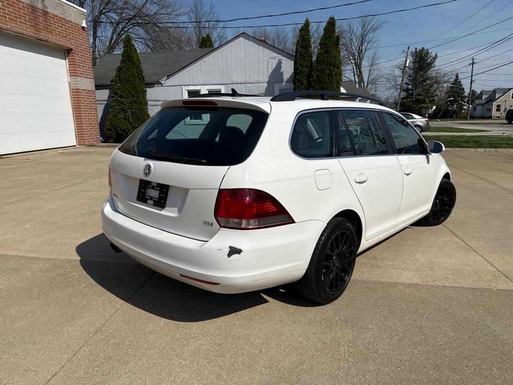 Volkswagen Jetta SportWagen 2.0L TDI 2013