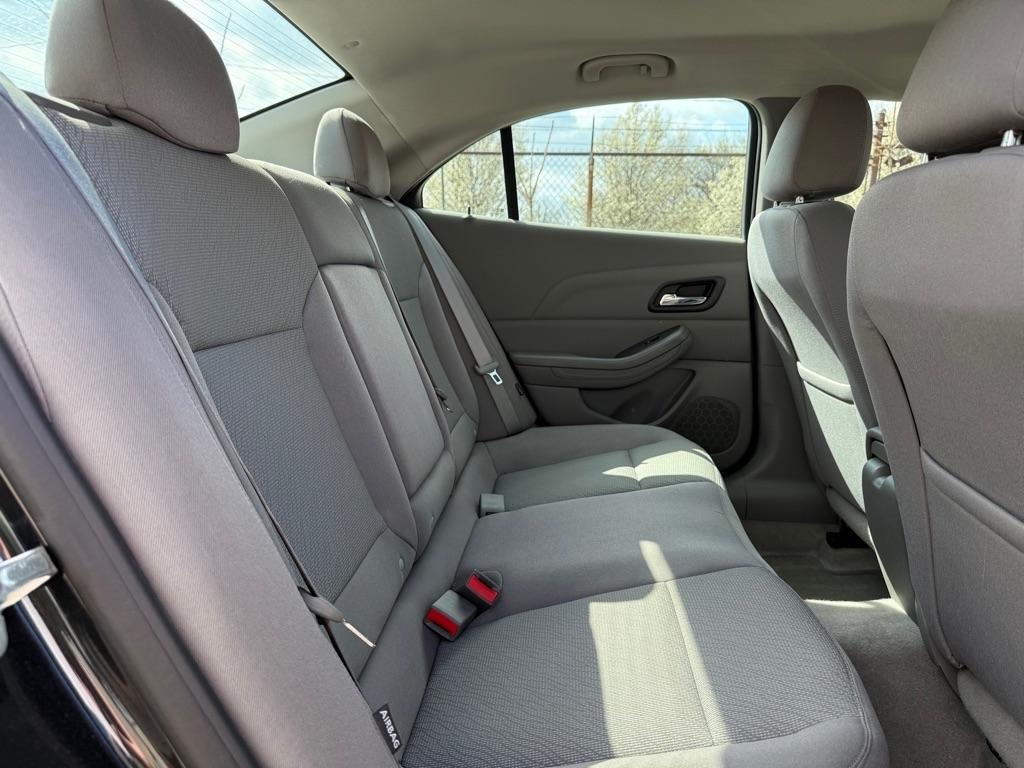 Chevrolet Malibu LS 2013