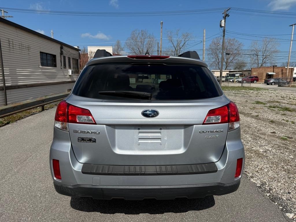 Subaru Outback 2.5i Limited 2012