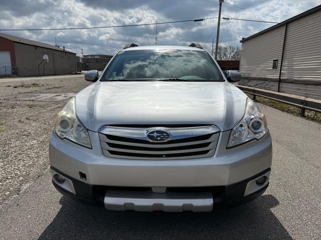 Subaru Outback 2.5i Limited 2012