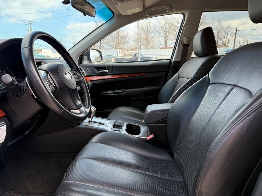 Subaru Outback 2.5i Limited 2012