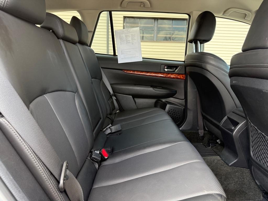 Subaru Outback 2.5i Limited 2012