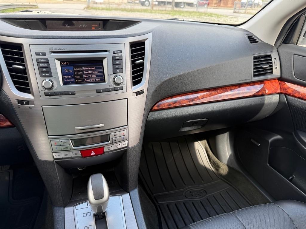 Subaru Outback 2.5i Limited 2012