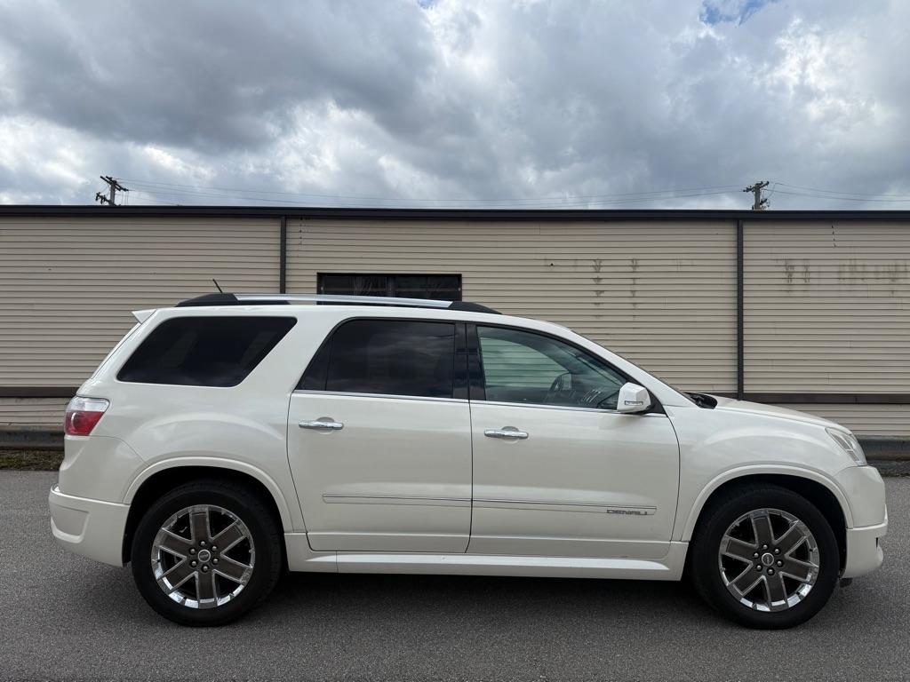 GMC Acadia Denali AWD 2012