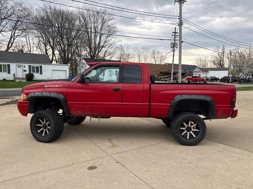 Dodge Ram 1500 Quad Cab Short Bed 4WD 2000