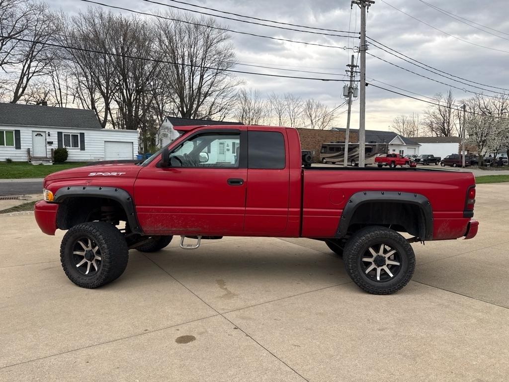 Dodge Ram 1500 Quad Cab Short Bed 4WD 2000