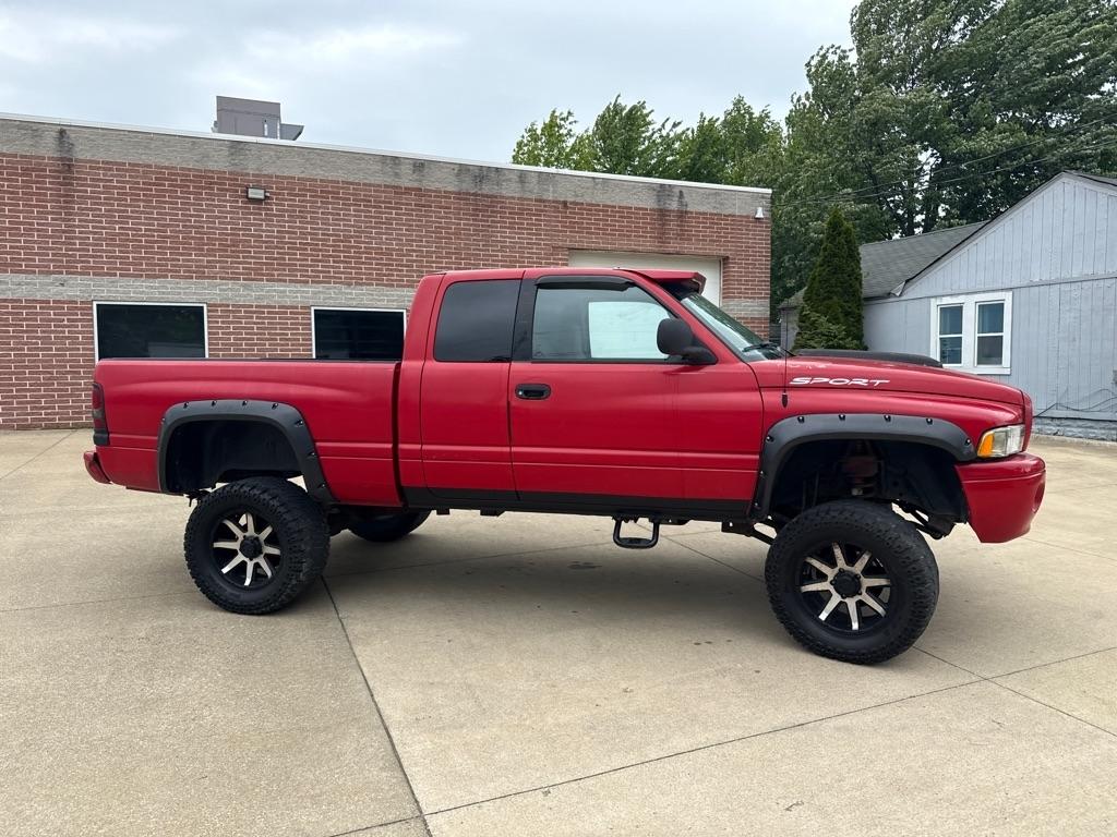 Dodge Ram 1500 Quad Cab Short Bed 4WD 2000