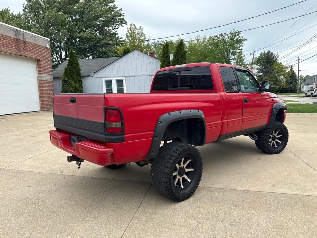 Dodge Ram 1500 Quad Cab Short Bed 4WD 2000
