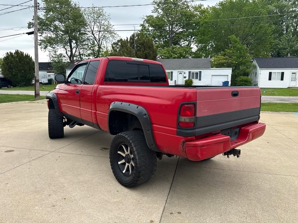 Dodge Ram 1500 Quad Cab Short Bed 4WD 2000