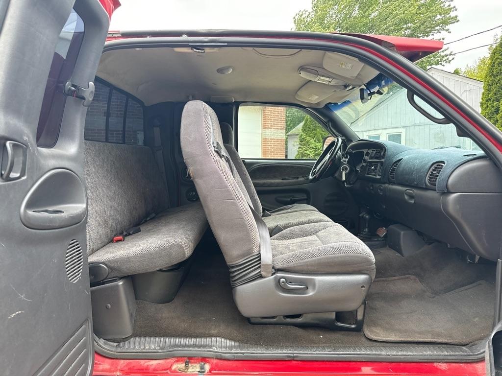 Dodge Ram 1500 Quad Cab Short Bed 4WD 2000