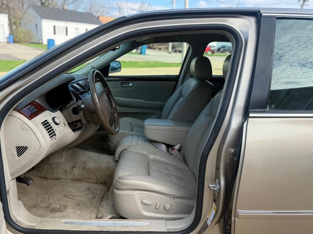 Cadillac DTS Sedan 2006