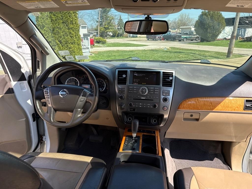 Nissan Armada Platinum 4WD 2013