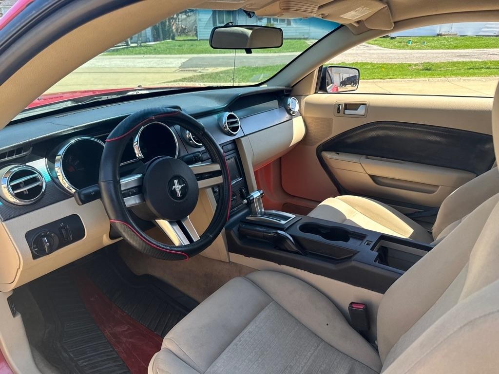 Ford Mustang V6 Standard Coupe 2006