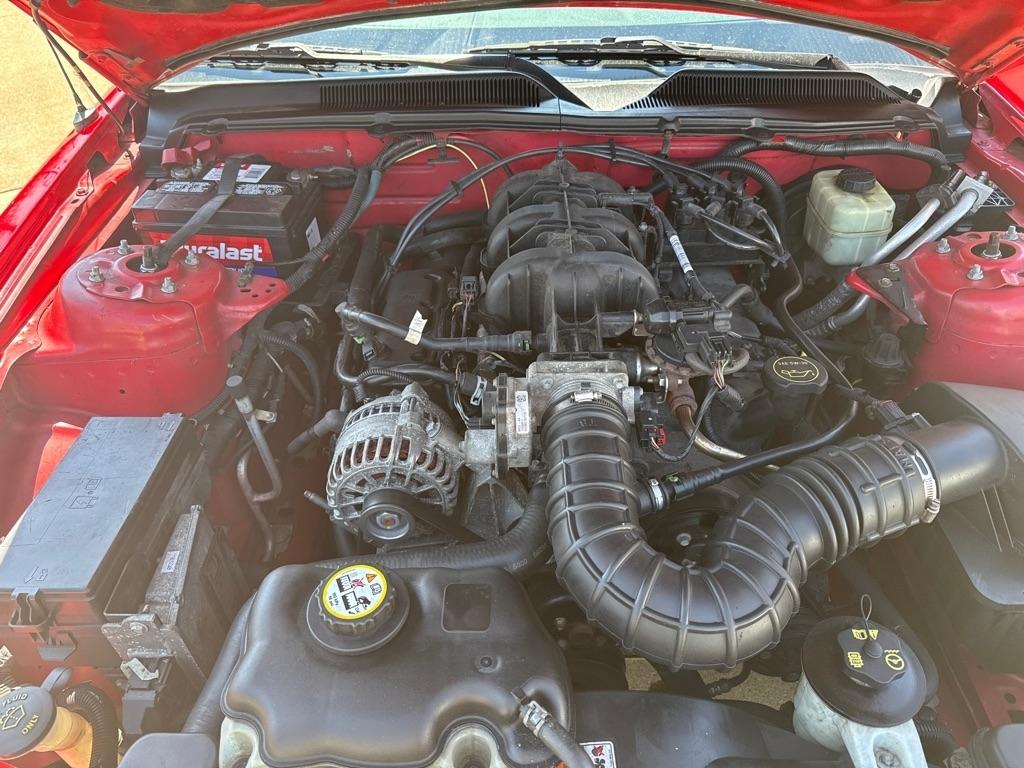 Ford Mustang V6 Standard Coupe 2006