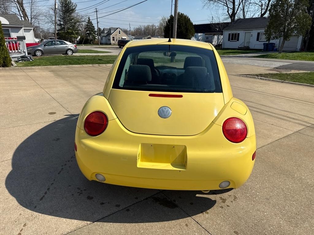 Volkswagen New Beetle GLS 2.0L 2005