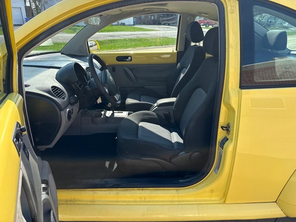 Volkswagen New Beetle GLS 2.0L 2005