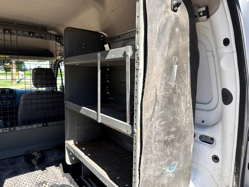 Ford Transit Connect XLT with Side and Rear Door Glass 2010