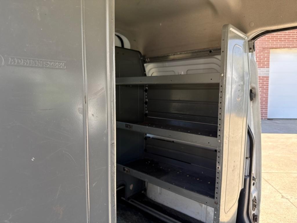 Ford Transit Connect XLT with Side and Rear Door Glass 2010